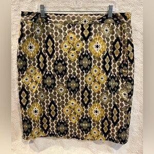 Van Huesen women’s knee length print skirt
